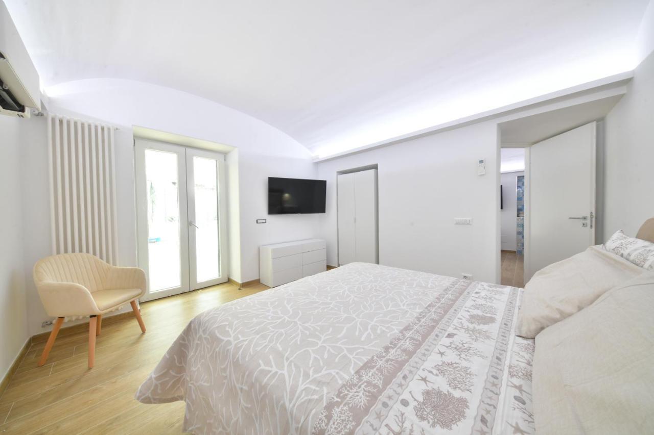 Casa Glem Apartment อีสเกีย ภายนอก รูปภาพ